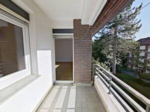 Modernes Wohnen in ruhiger Lage: Große 3-Zimmer-Wohnung mit BALKON und Wannenbad – 33659 Bielefeld – Vorschaubild 2