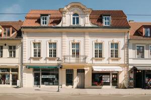 Wohn-/Geschäftshaus im historischen Barocken Typenhaus um 1734 inmitten der Innenstadt