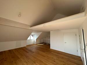 Exklusive 2-ZKB-DG-Wohnung mit Empore, Balkon & Fernblick – 85051 Ingolstadt – Vorschaubild 7