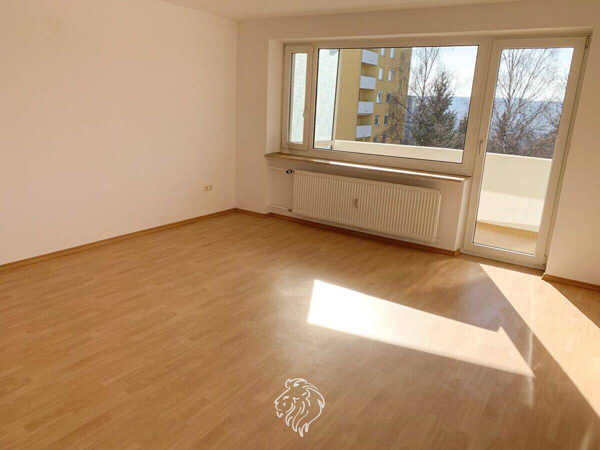 Solide vermietet, stark im Potenzial - 3-Zimmer-Wohnung mit Balkon & Perspektive – 97078 Würzburg – Bild 1 von 3