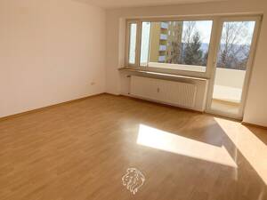 Solide vermietet, stark im Potenzial - 3-Zimmer-Wohnung mit Balkon & Perspektive