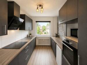 Attraktive 3-Zimmer-Wohnung mit Balkon und Garage in Duisburg Rumeln-Kaldenhausen – 47239 Duisburg – Vorschaubild 1