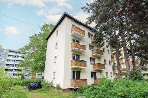 Vermietet: 2,5-Zimmer-Wohnung im 1. OG mit Balkon und Kellerabteil in Marienfelde – 12279 Berlin – Vorschaubild 2