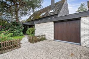 Bielefeld-Senne: freistehendes EFH | ca. 112 m² Wfl. | ca. 633 m² Grundstück | Sanierungsbedürftig – 33659 Bielefeld – Vorschaubild 4