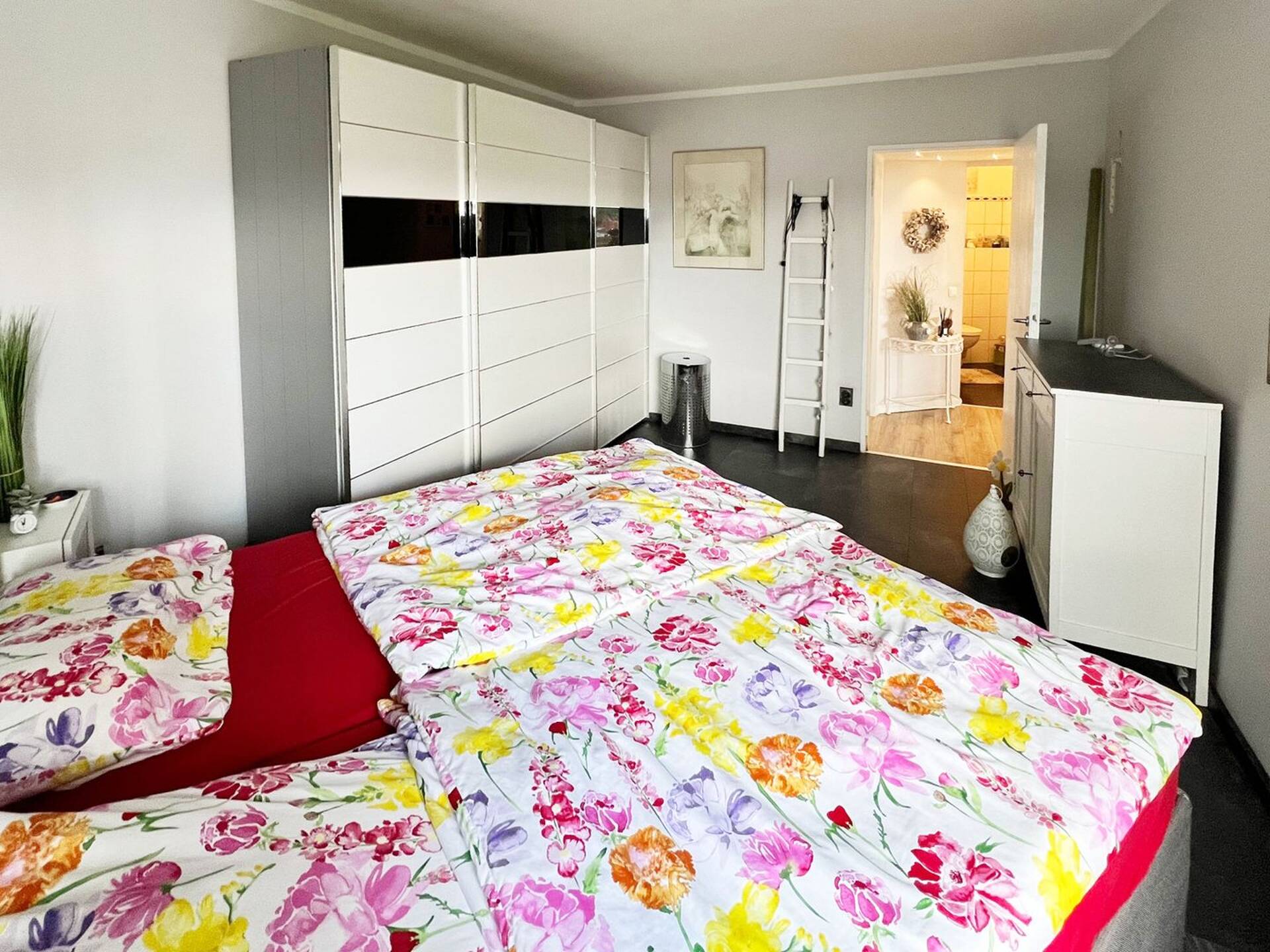 Etagenwohnung in 51065 Köln mit 90 m² kaufen