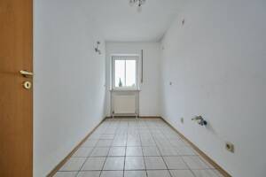 Sofort beziehbare 2 Zimmer-ETW mit Balkon und TG-Stellplatz – 94315 Straubing – Vorschaubild 5