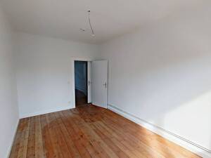 *FRISCH MODERNISIERT* Gemütliche 2,5-Zimmer-Altbauwohnung mit Balkon – 22307 Hamburg – Vorschaubild 4