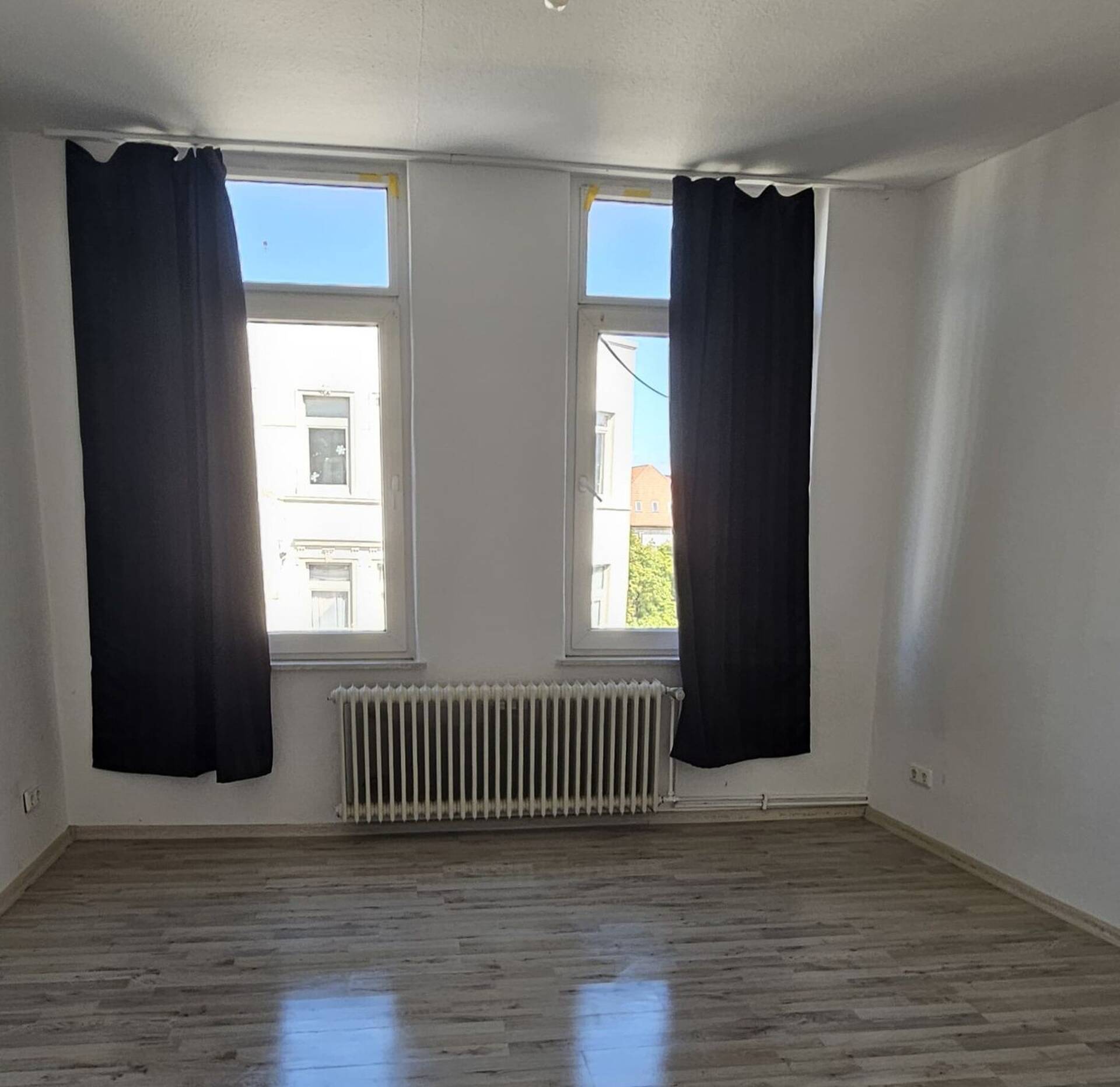 Etagenwohnung in 26382 Wilhelmshaven mit 219 m² kaufen