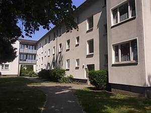 Schöne 2-Zimmer-Wohnung mit Tageslichtbad