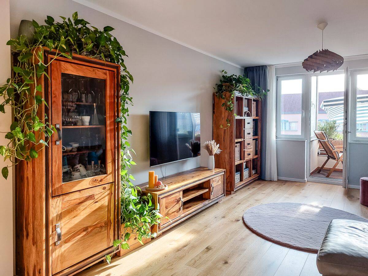 HOMESK - Bezugsfreie, kernsanierte 3-Zimmer-Wohnung mit Südwest-Balkon, 2 Bädern & Wohnküche – Berlin – Vorschaubild 2
