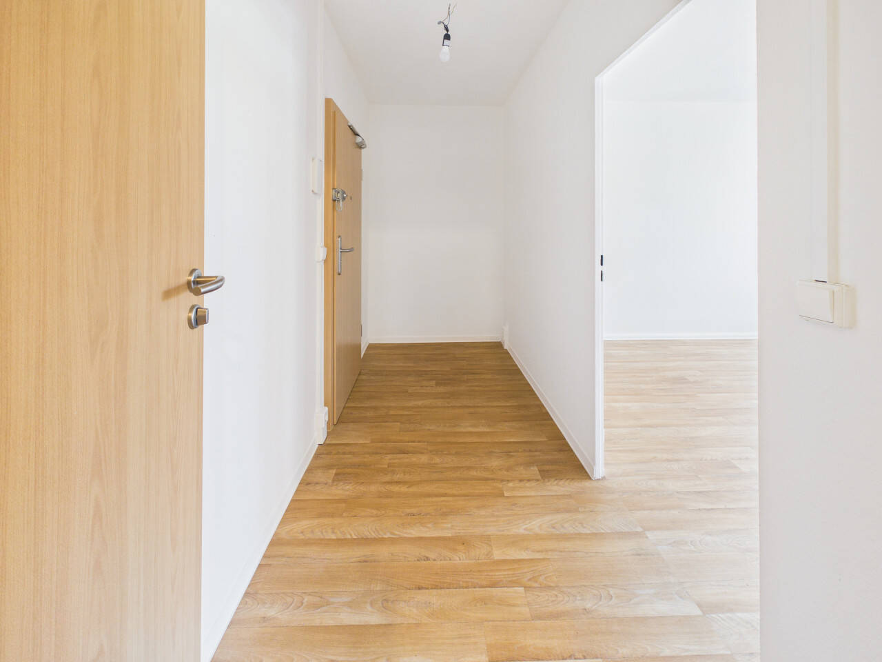 1-Raum-Wohnung im Erdgeschoss mit Balkon auf dem südlichen Sonnenberg – Chemnitz – Vorschaubild 6