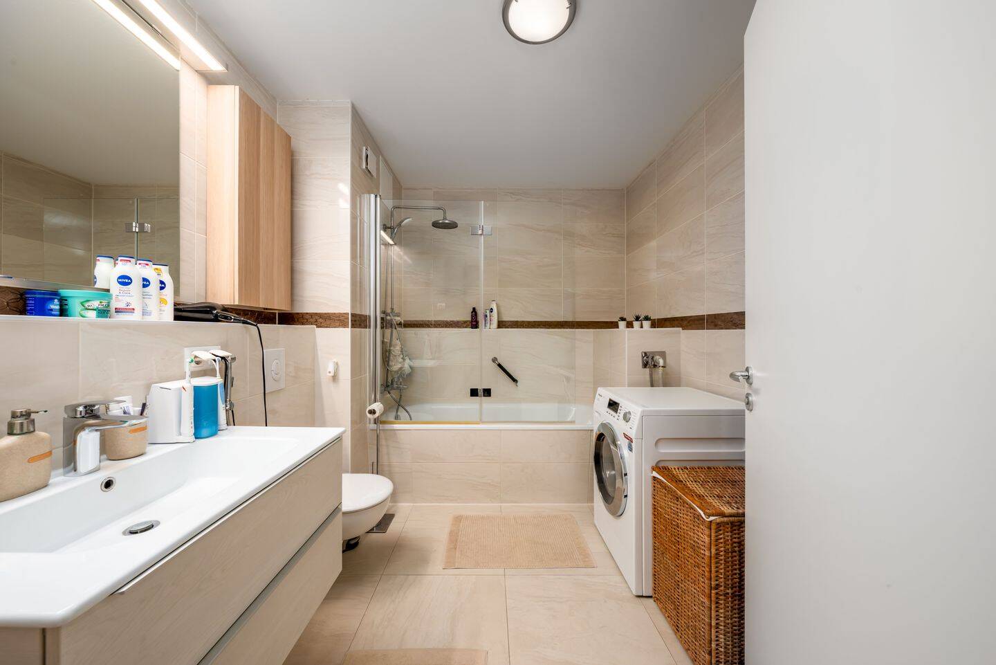 Barrierefreie Neubau-Wohnung mit Sonnenbalkon in gepflegtem Ensemble – Berlin – Vorschaubild 2