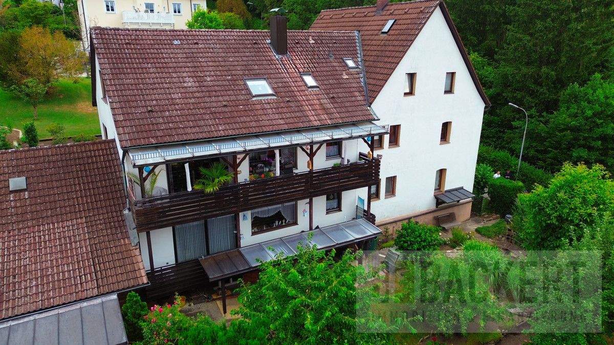 Kapitalanleger aufgepasst! 6-Parteienhaus in exponierter Lage von Hersbruck – Hersbruck – Bild 1 von 9