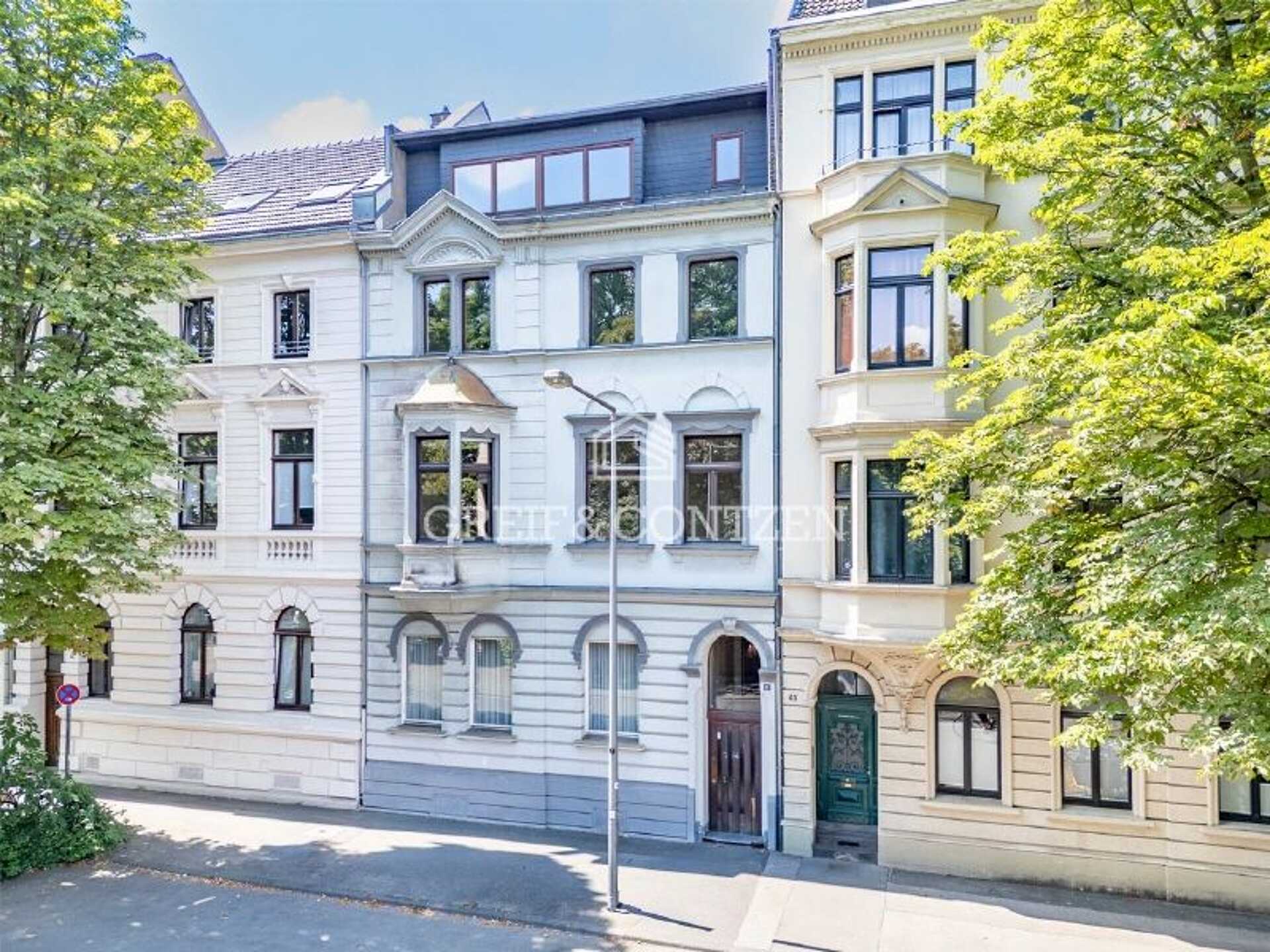Einfamilienhaus in 50823 Köln mit 296,58 m² kaufen