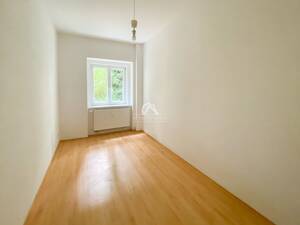 2 ZIMMER HOCHPARTERRE| PERFEKT GESCHNITTEN | GRÜNE OASE | PRENZLAUER BERG | PROVISIONSFREI | – 10407 Berlin – Vorschaubild 2