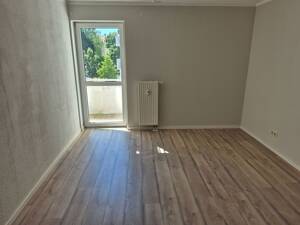 Sofort verfügbar +Eigennutz oder Kapitalanlage!? Helle und ruhig gelegene 2-Raum-WE mit Balkon, Tiefgaragenstellplatz – 4288 Leipzig – Vorschaubild 8