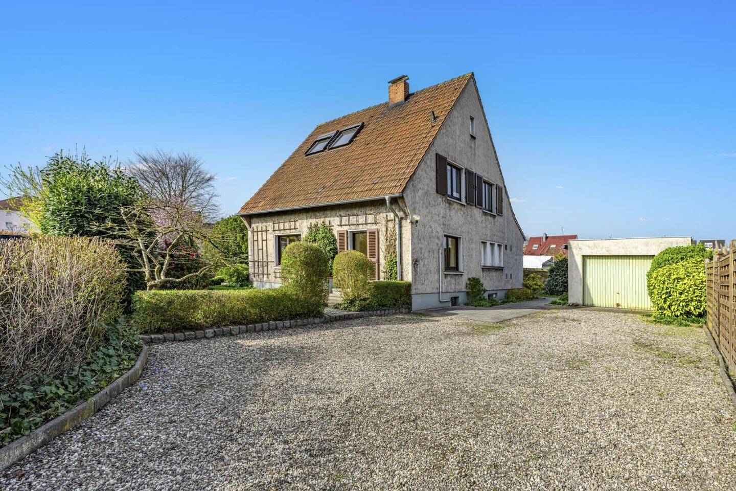 Freistehendes Einfamilienhaus in Duisburg - Hochheide