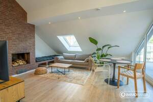 AIRPORT-LOFT ++ Lichtdurchflutet, komplett möbliert, mit Loggia & Stellplatzoption – 22335 Hamburg – Vorschaubild 3