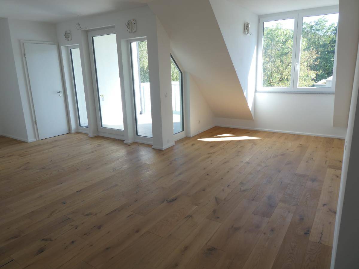 Neue Dachgeschosswohnung mit Flair im Energiesparhaus mit moderner Heiztechnik in Bonn – Bonn – Vorschaubild 5