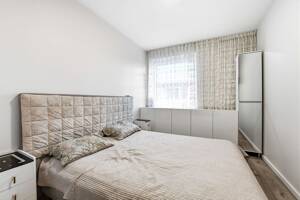 Vermietete, großzügige 4-Zimmer-Wohnung mit Balkon und Loggia – 22525 Hamburg – Vorschaubild 4