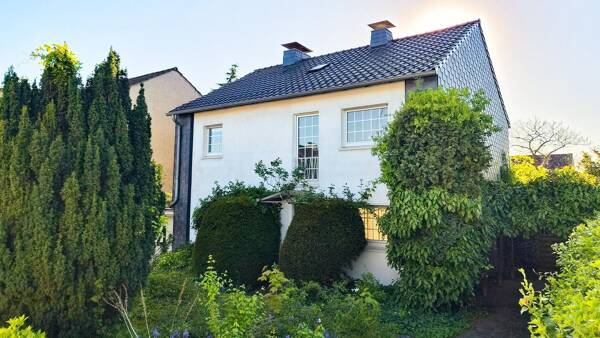 Haus in 47441 Moers mit 132 m² kaufen