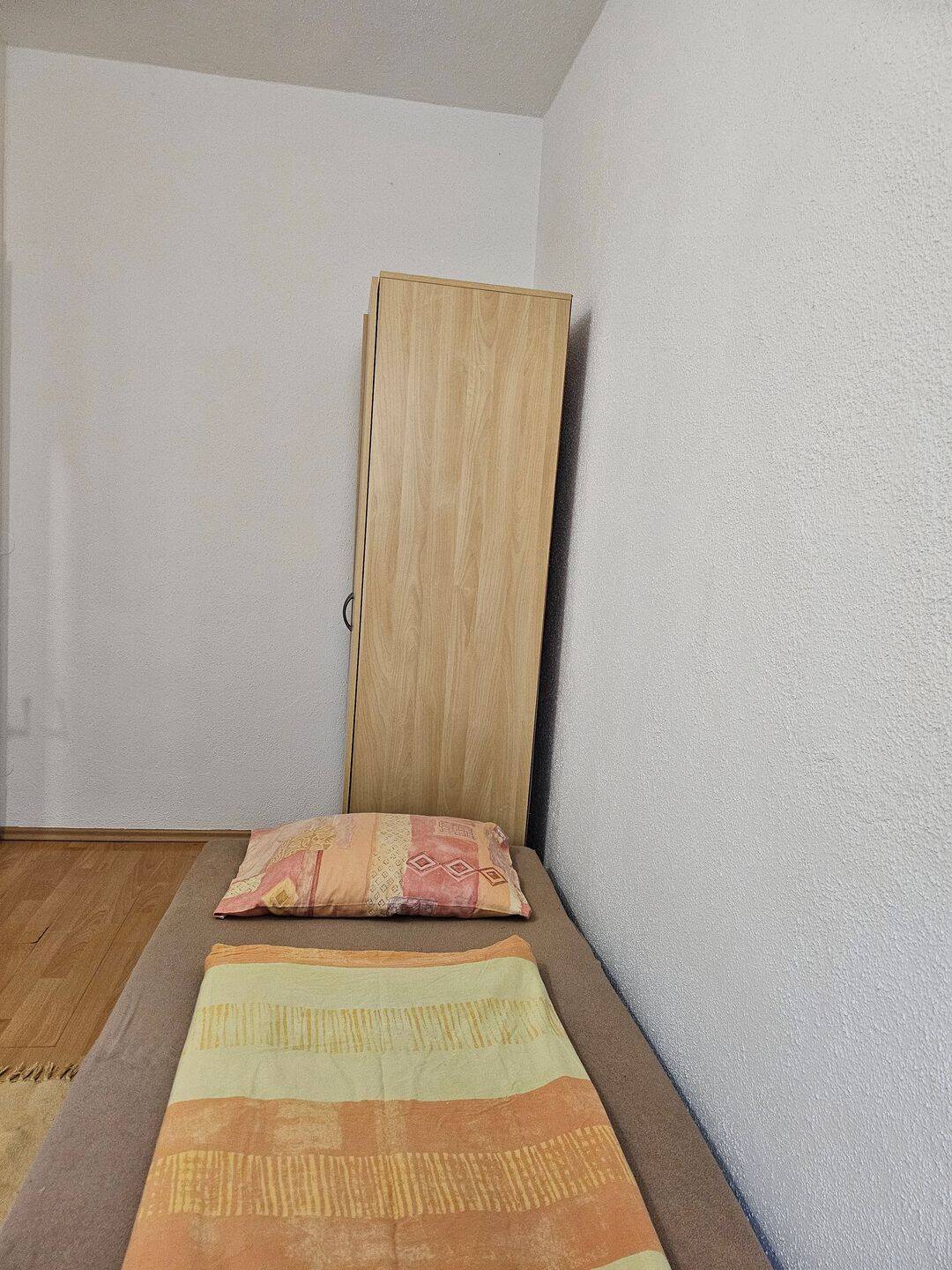 Nürnberg-Nord: Provisionsfreies, schönes, vollmöbliertes Zimmer wartet auf Sie! – Nürnberg – Vorschaubild 2