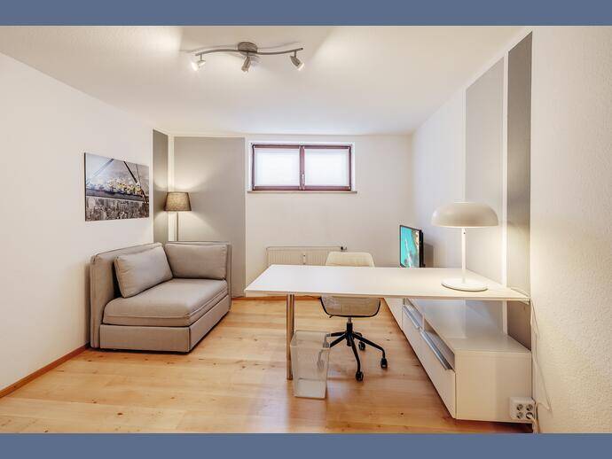Möbliert: Moderne und helle Maisonette Wohnung zur Miete – München – Vorschaubild 5