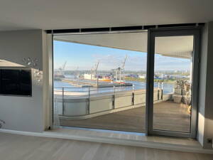 Hamburg-Hafencity - 11. Etage - Premiumlage - Elbblick - umlaufender überdachter Balkon - Tiefgarage – 20457 Hamburg – Vorschaubild 3