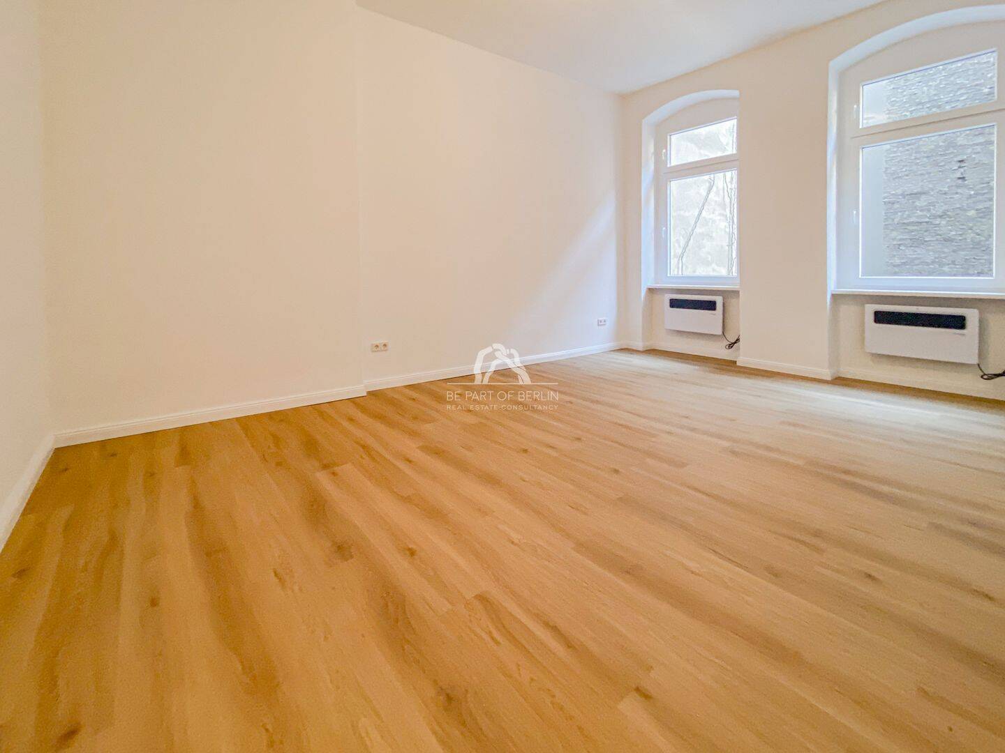 ALTBAUSCHMUCKSTÜCK! WUNDERSCHÖNE WOHNUNG MIT GANZ VIEL CHARME IN FANTASTISCHER LAGE! PROVISIONSFREI! – Berlin – Vorschaubild 2