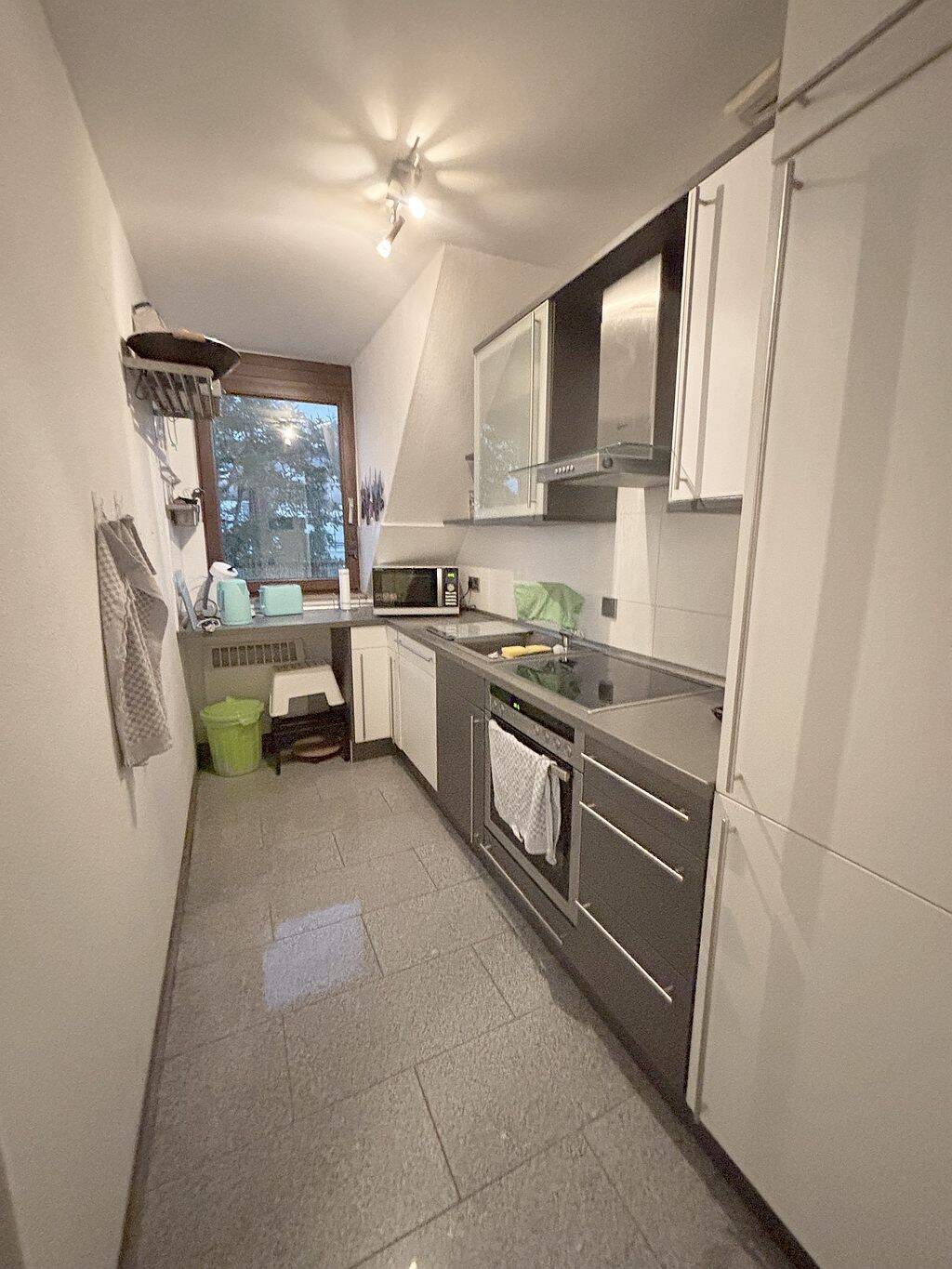 Modern eingerichtete Maisonette-Wohnung mit Balkon in Sülz Toplage – Köln – Vorschaubild 5