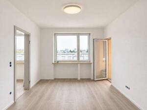 Alles neu: 2-Zimmer-Wohnung mit Balkon direkt am Laimer Platz – 80686 München – Vorschaubild 3