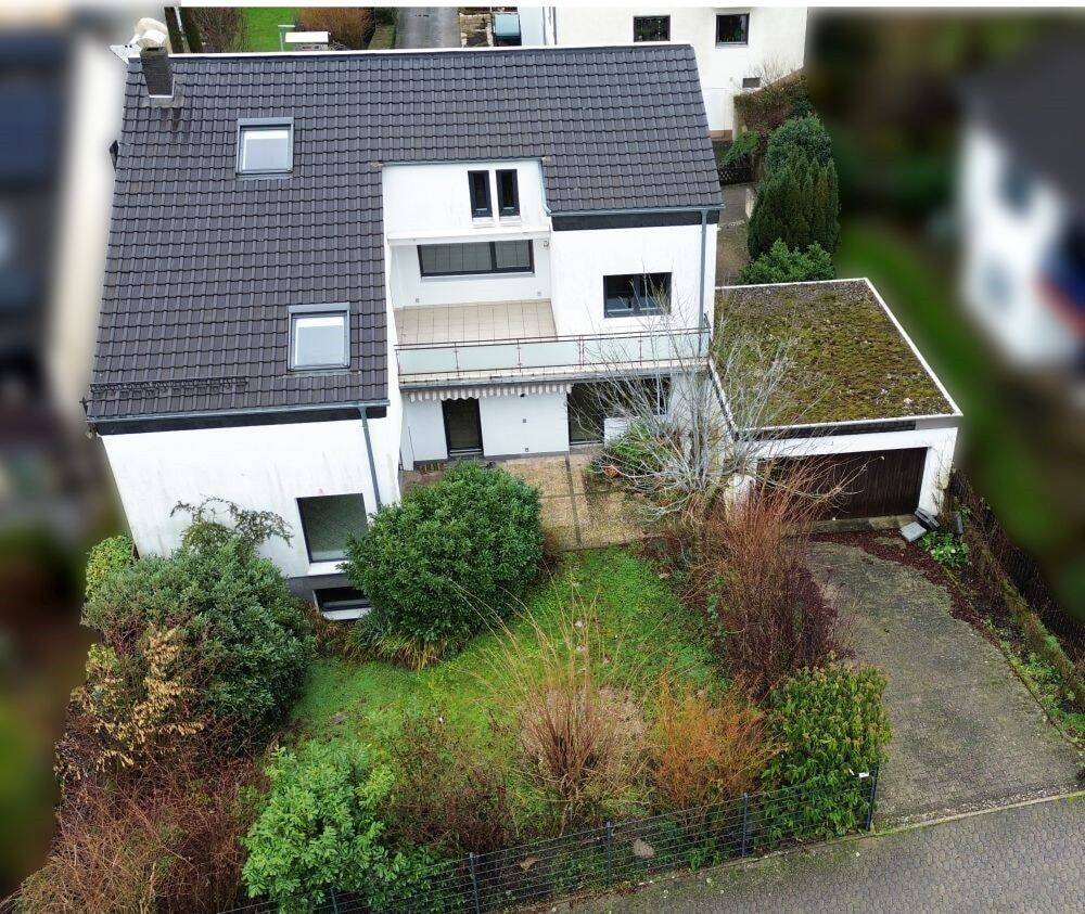 Durchmodernisiertes Zweifamilienhaus in Toplage am Leimenberg – Bensheim – Bild 1 von 9