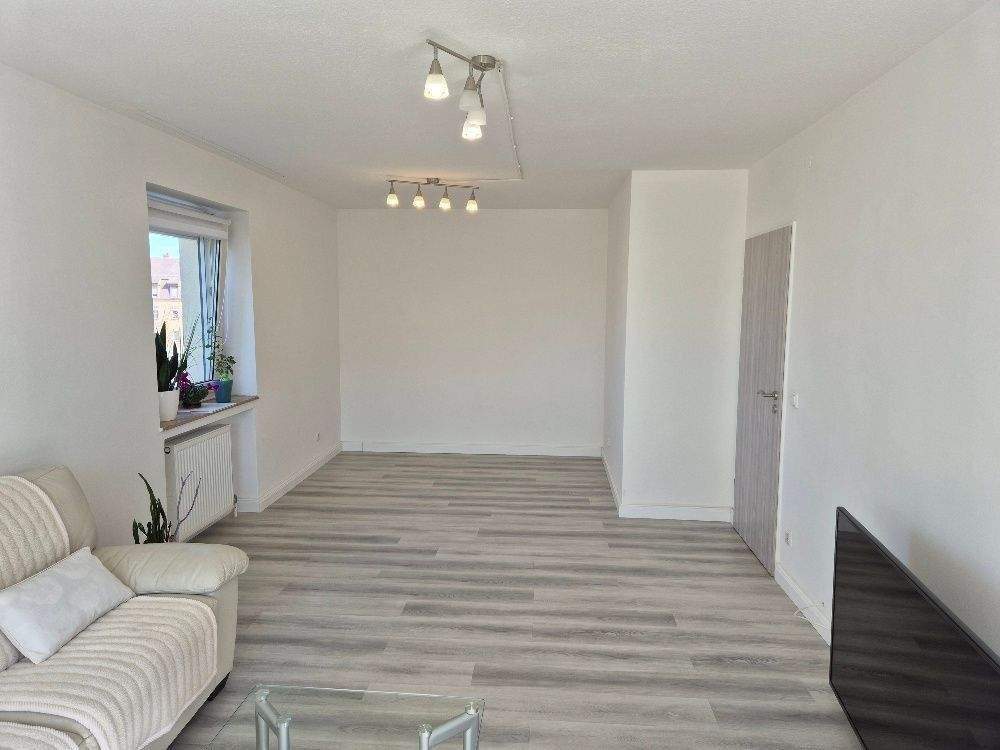 Nürnberg Zabo: helle 4-Zimmerwohnung mit Balkon für Eigennutzer; modernes Bad; in 2024 renoviert – Nürnberg – Vorschaubild 7