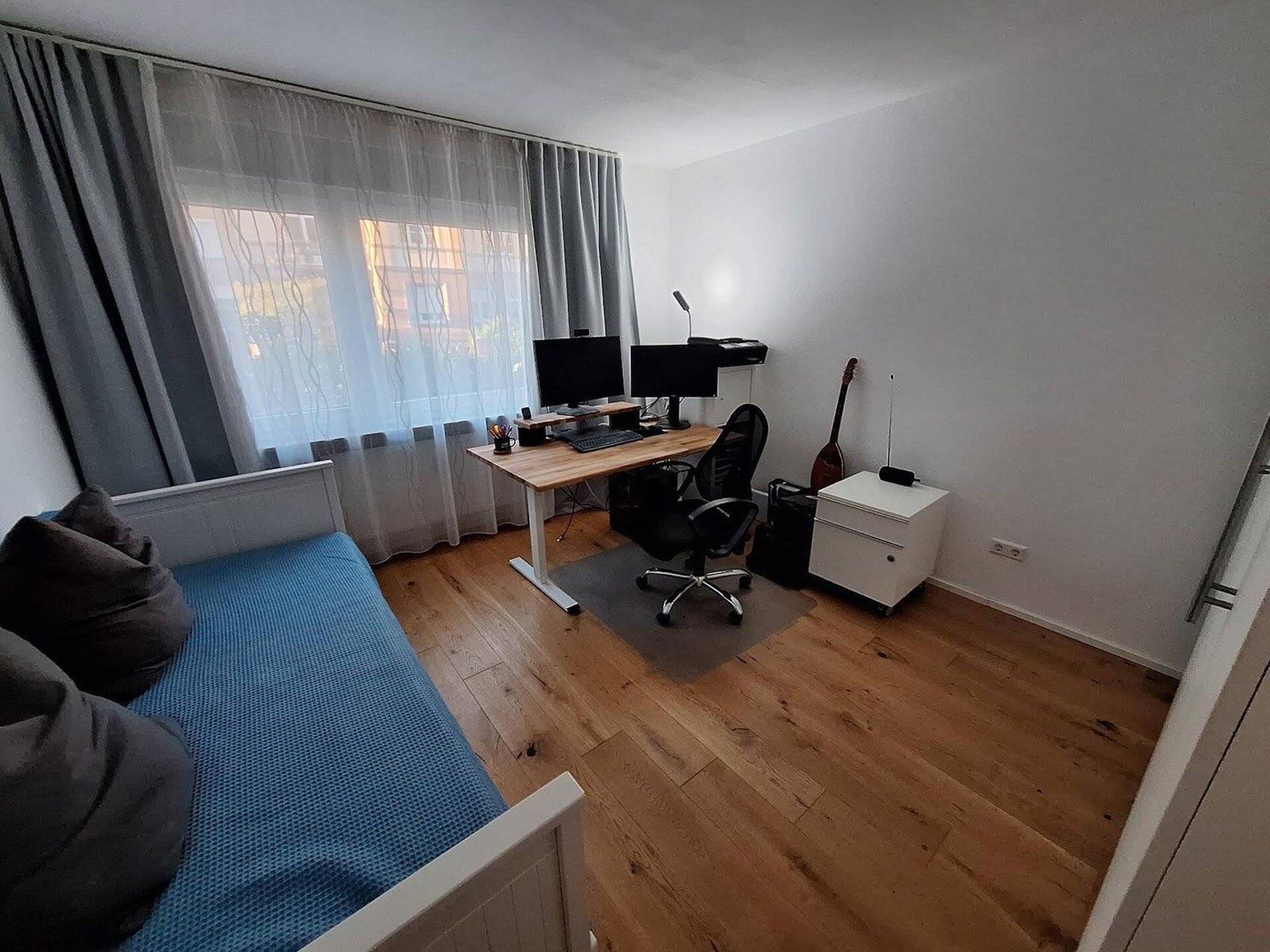 Erdgeschosswohnung in 76137 Karlsruhe mit 94,67 m² kaufen