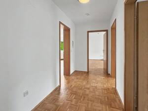 Großzügige und gepflegte 3-Zimmer-Eigentumswohnung in ruhiger Lage von München-Solln – 81479 München – Vorschaubild 2
