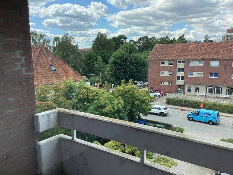 Ihre neue Wohnung: 1-Zimmer-Single-Appartment mit Balkon und Fahrstuhl, frisch saniert! – Lübeck – Vorschaubild 8