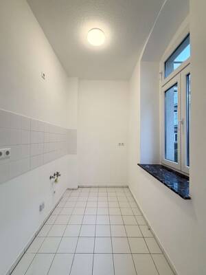 Leerstehende sanierte 2-Zimmer-Wohnung mit Balkon! – 39112 Magdeburg – Vorschaubild 3