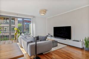 Einzigartige exklusive, barrierefreie 4-Zimmerwohnung direkt am Wasser mit Loggia und Tiefgarage – 23558 Lübeck – Vorschaubild 9