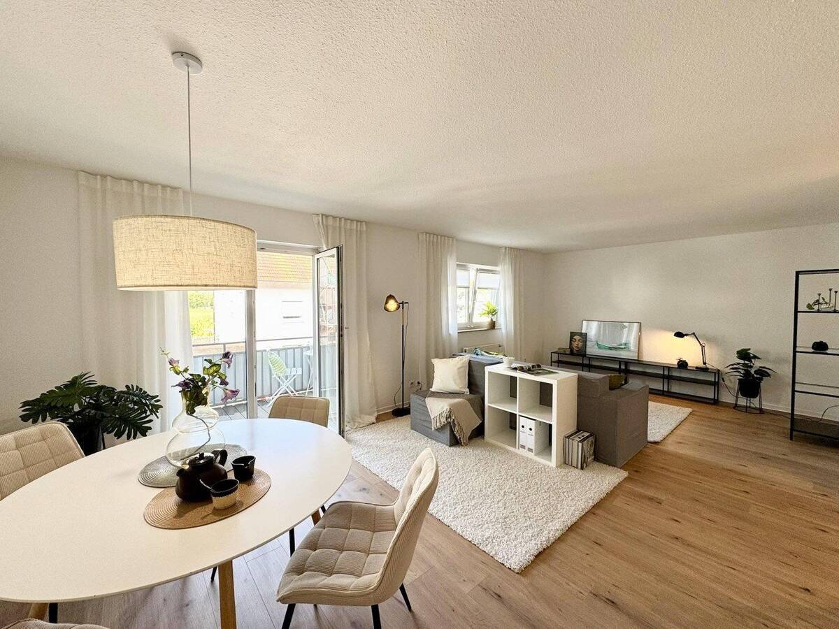 Modernisierter Wohntraum im Dreiländereck - Flexible 2,5-Zimmer mit Balkon, Option auf 3 Zimmer – 79576 Weil am Rhein – Bild 1 von 9