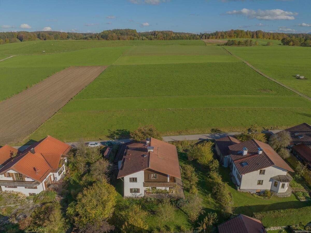 Traumhaus mit zus. Potenzial gem. Bebauungsplan – Eberfing – Vorschaubild 2