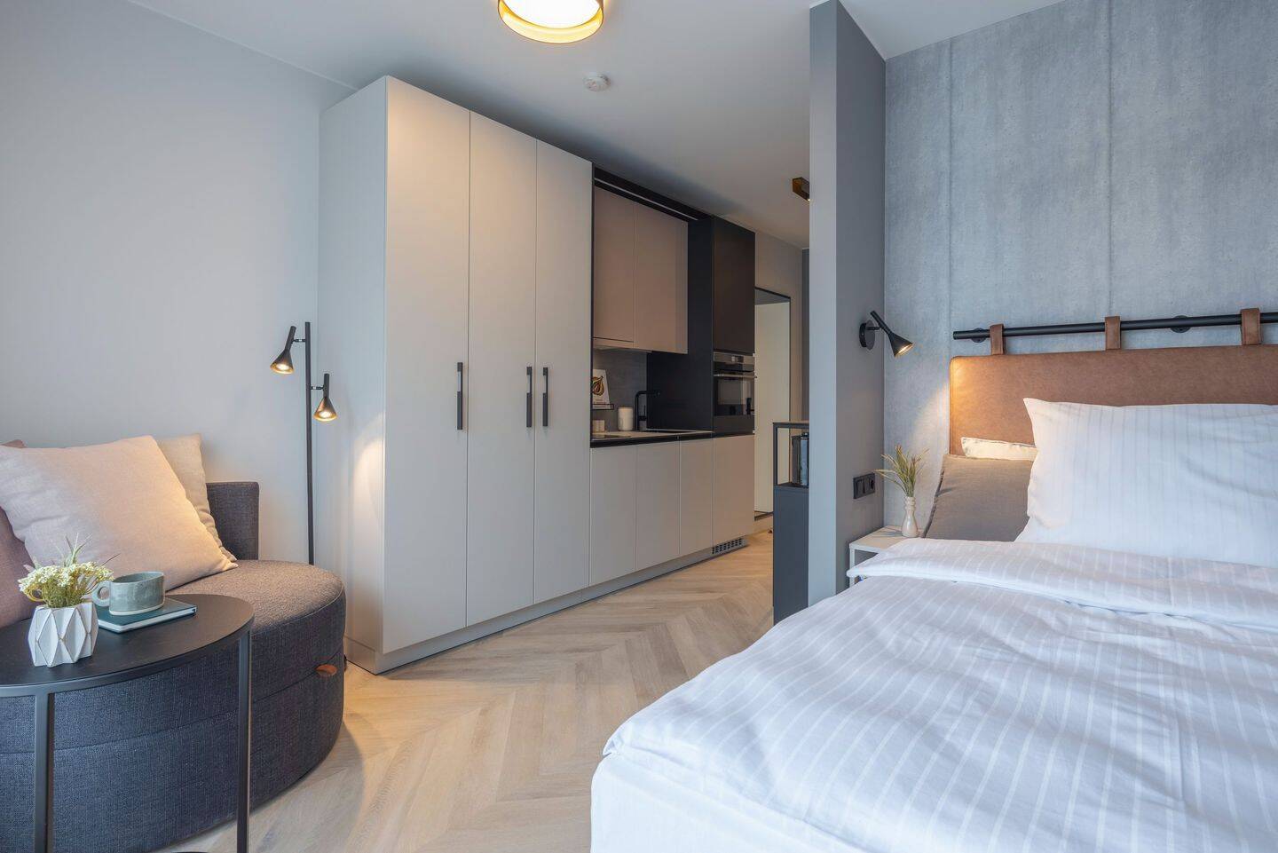 Smart Living! Luxus-Studio mit maßgeschneiderter Möblierung | verfügbar ab sofort! – Düsseldorf – Vorschaubild 5