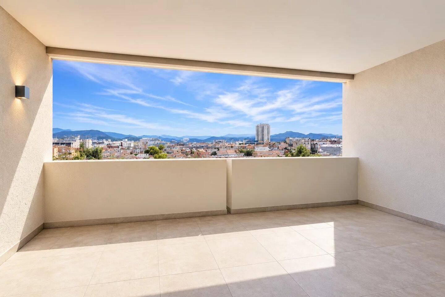 Appartement 5 pièces 96 m² · à Marseille 8ème Arrondissement · 96,1 m² · 1 650 €/mois