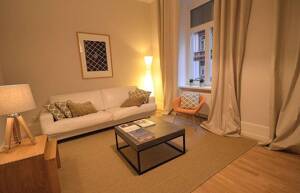 Schöne 4-Zimmer Altbauwohnung mit kleinem Garten und Terrasse. – 60316 Frankfurt am Main – Vorschaubild 2