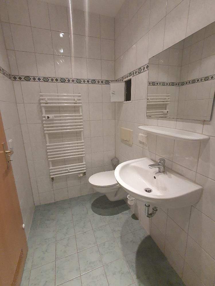 Hübsche Wohnung mit Einbauküche – Chemnitz – Vorschaubild 6