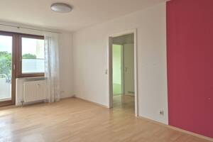 97 m² mit Fernsicht, 3 Balkonen, 2 Stellplätzen, Aufzug und Bushaltestelle vor der Tür – 70565 Stuttgart – Vorschaubild 5