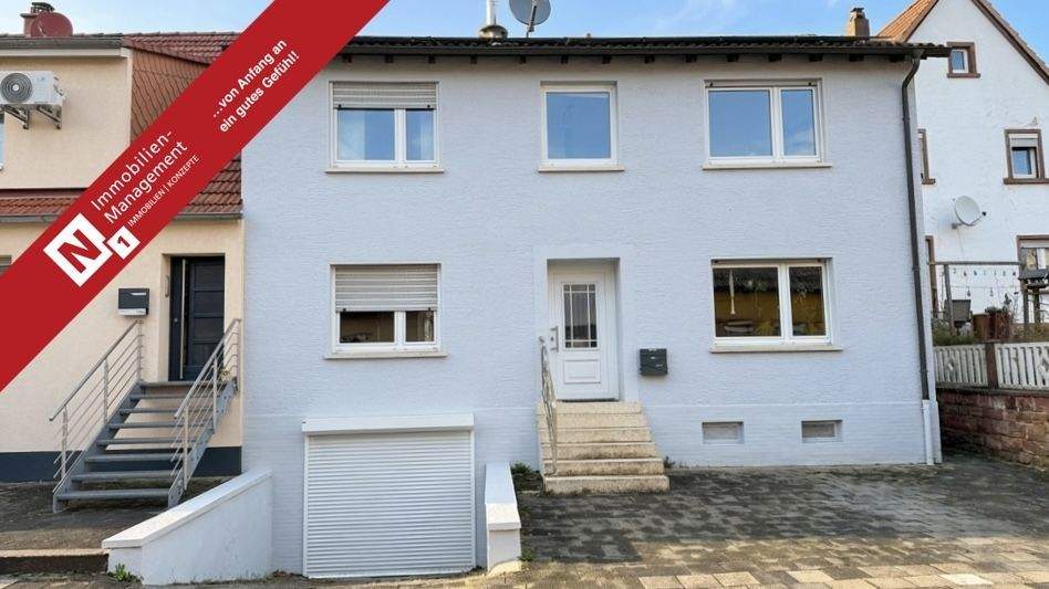 Saniertes Einfamilienhaus mit Garten, Garage und PV-Anlage – Rodenbach – Bild 1 von 9