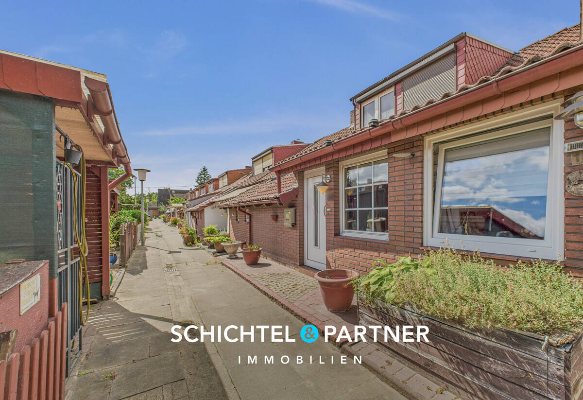 Oslebshausen | Renovierungsbedürftiges Reihenhaus mit Garten- und Hoffläche – 28239 Bremen – Bild 1 von 9