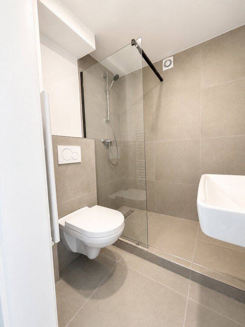 Frisch renovierte 3 Zimmer-Wohnung in Köln – Köln – Vorschaubild 4