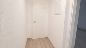 Renovierte Einzimmerwohnung mit Spitzgiebel mit guter Unianbindung – 45145 Essen – Vorschaubild 3