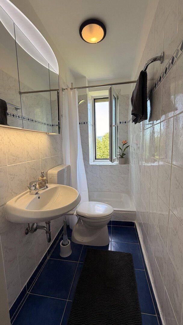 Zentrale, möblierte Zweizimmerwohnung mit Stellplatz (WG möglich) – München – Vorschaubild 5